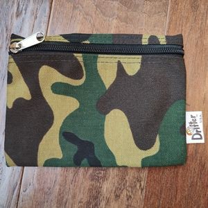 NWOT Drifter Camouflage Zip Pouch